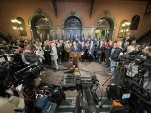 SCETV Image of press conference with officials and news media gathered
